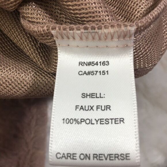 black rivet faux fur blush poncho shawl cape NEW size small medium mauve - Picture 9 of 10